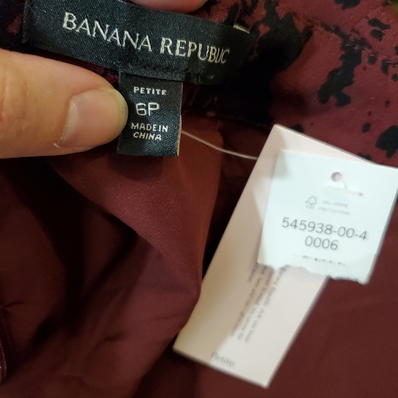 Banana Republic Dark Red Tie Dye Skirt - Picture 6 of 6